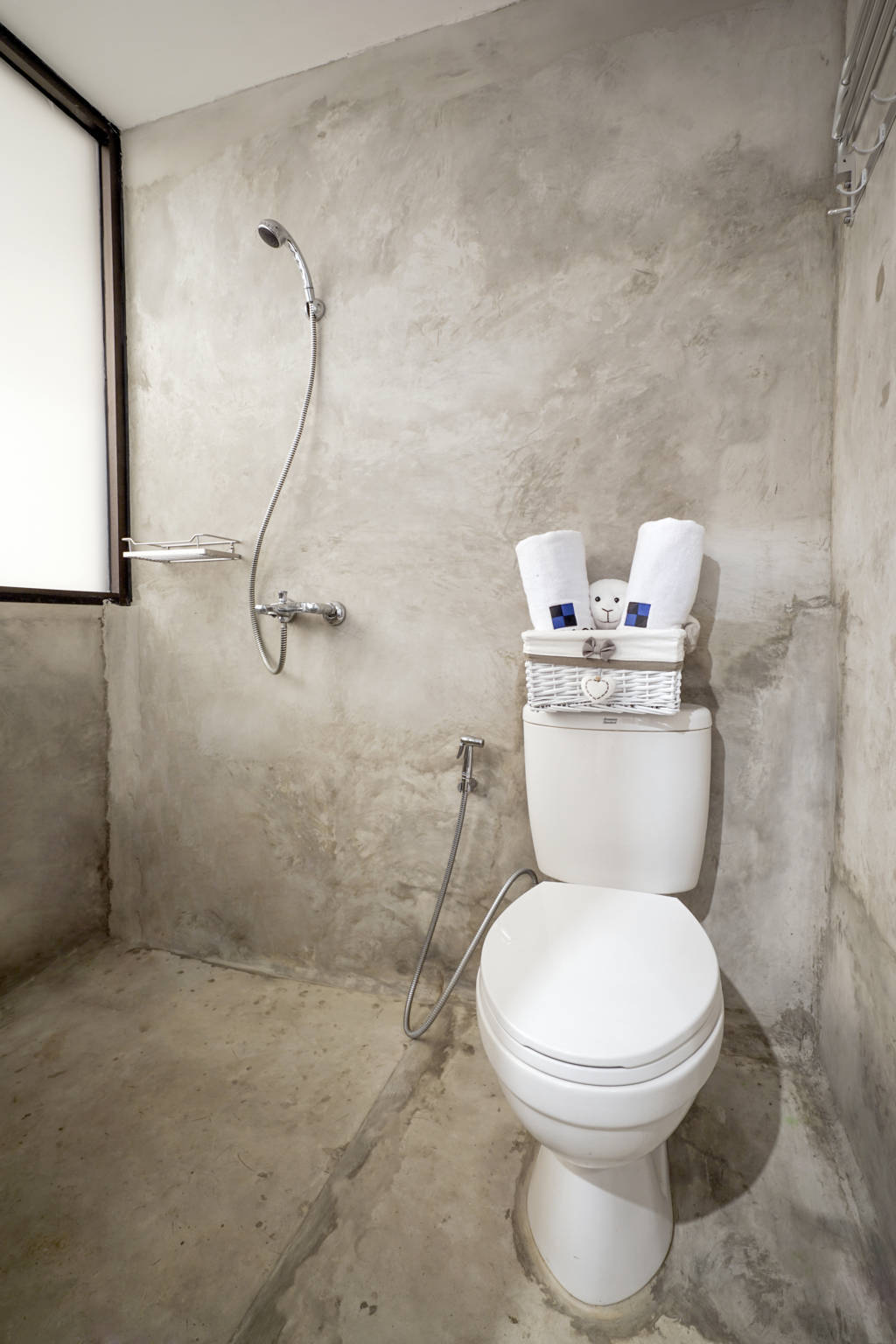 Djuragan Kamar - D'Paragon Kemuning Image